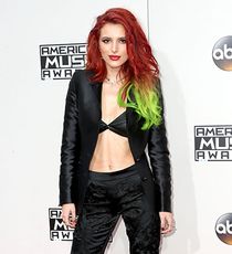 Bella Thorne, 28&nbsp;лет, 